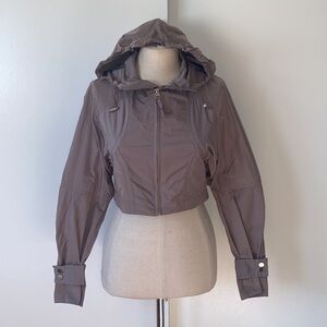 MOVING SALE‼️ BCBGMaxAzria Runway Crop Grey Jacket Size XS